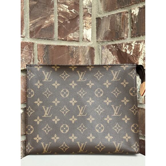 Louis Vuitton Toiletry Pouch NM Monogram Canvas 26.  39046 - Picture 1 of 15